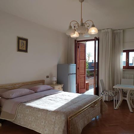 Отель Residenza Damiano Ассизи Экстерьер фото