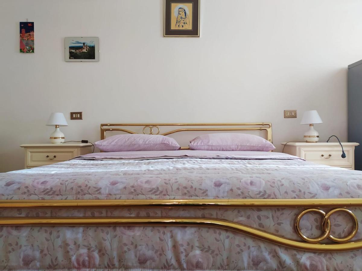 Отель Residenza Damiano Ассизи Экстерьер фото