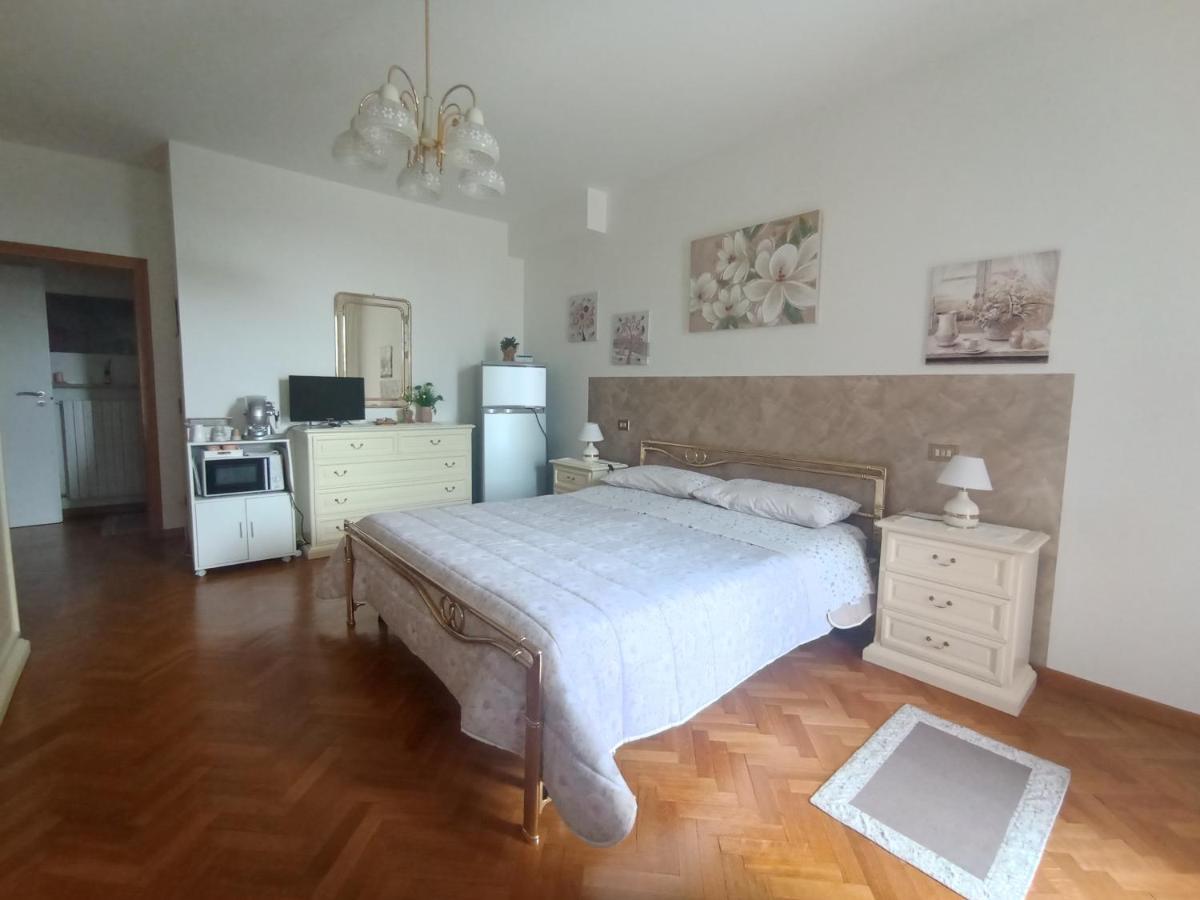 Отель Residenza Damiano Ассизи Экстерьер фото